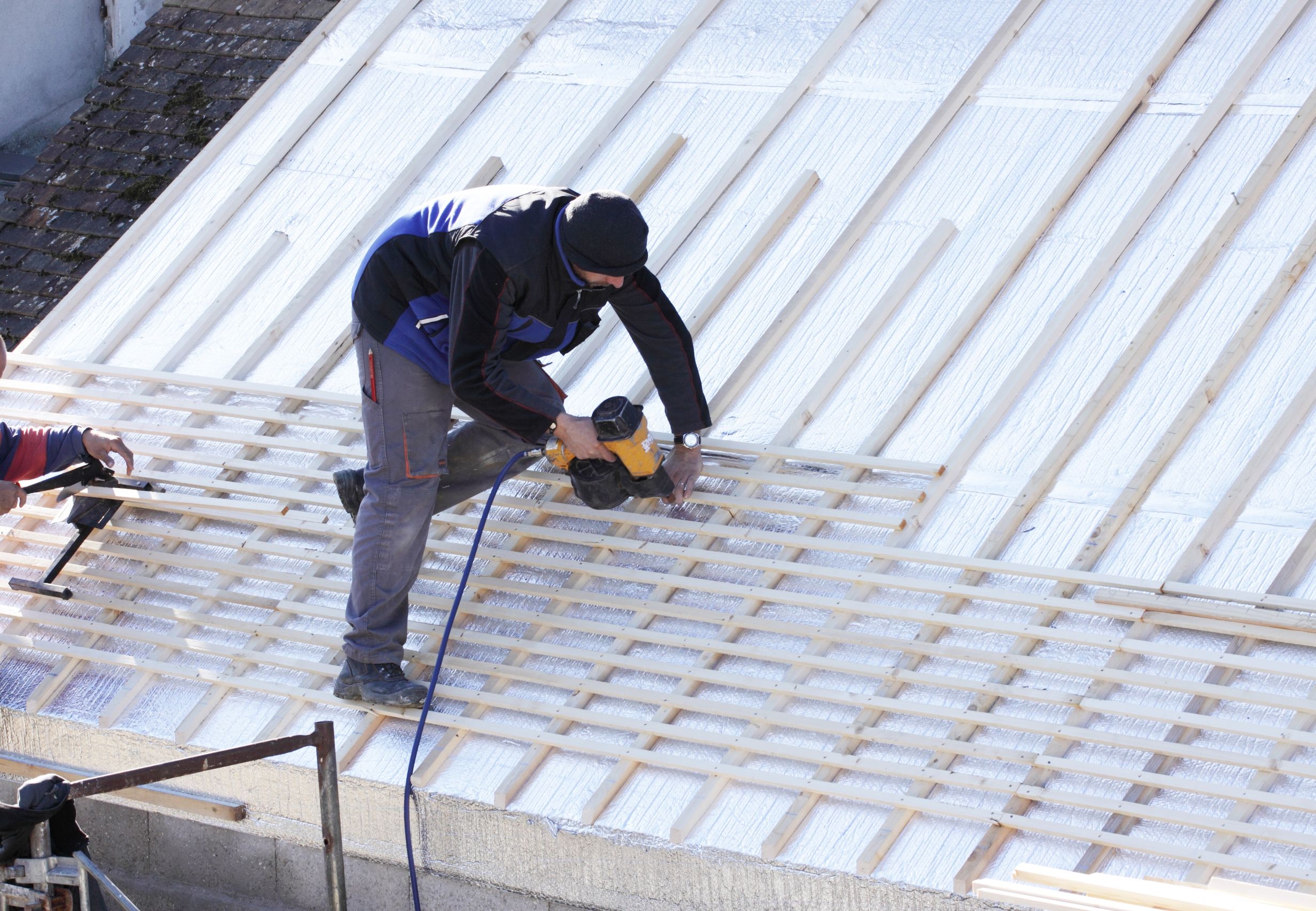 Factors to Consider when Choosing Roofing Contractors